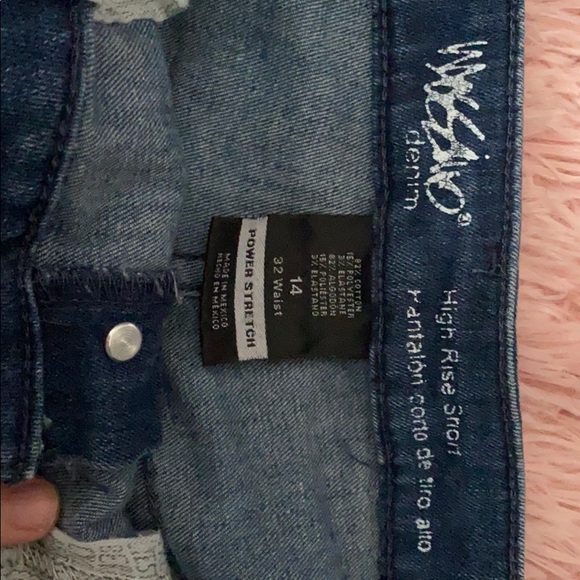 High waisted jean shorts - Picture 3 of 3